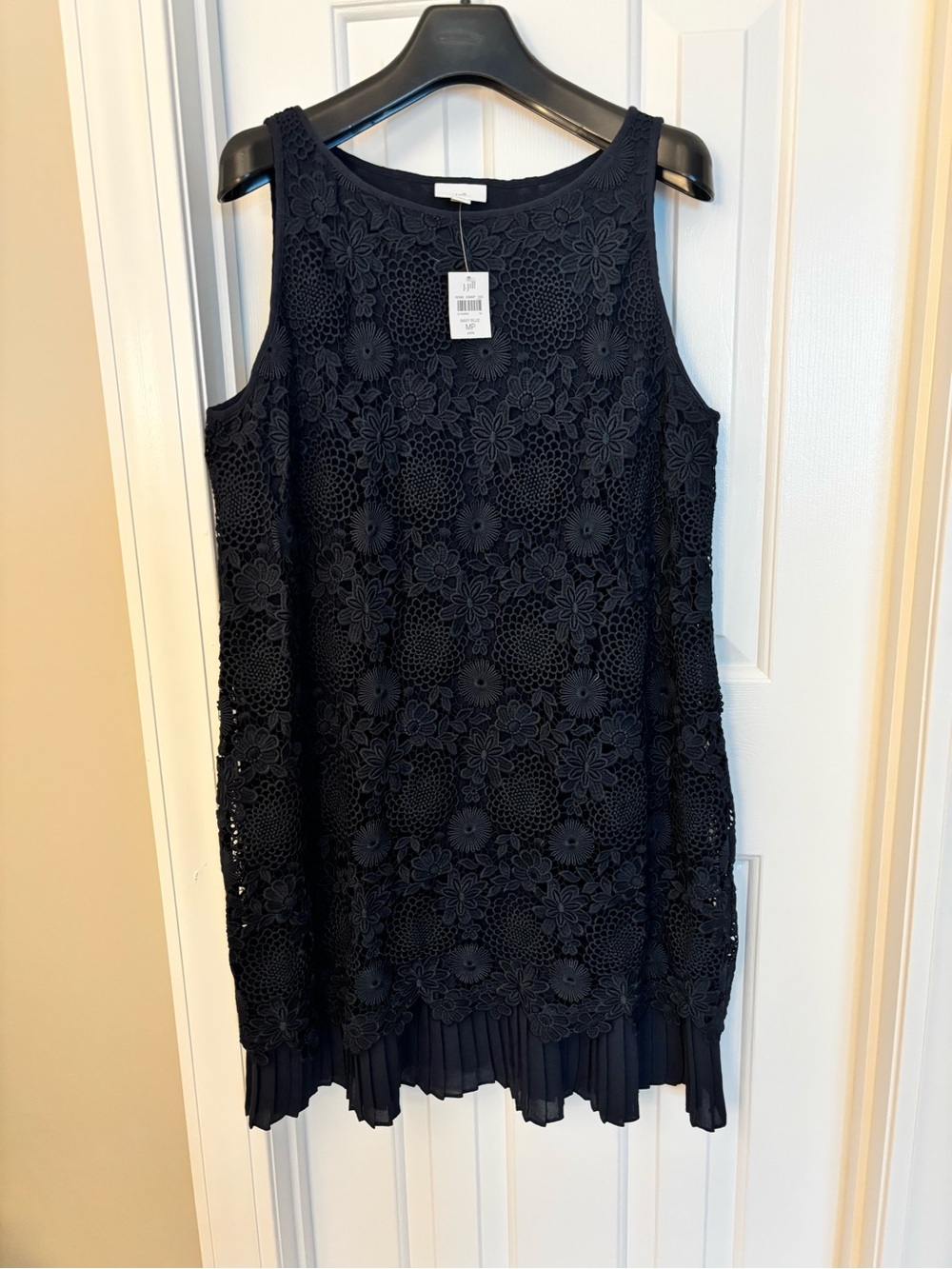 NEW Navy Floral Lace Sleeveless Dress